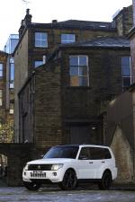 Mitsubishi Shogun Black 2012 года (UK)